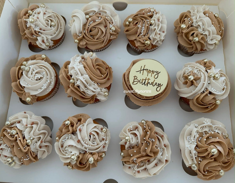 Cupcakes mit zweifarbigem Topping